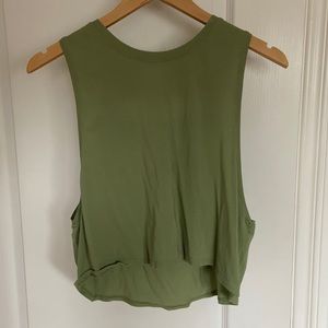 Green crop tank top